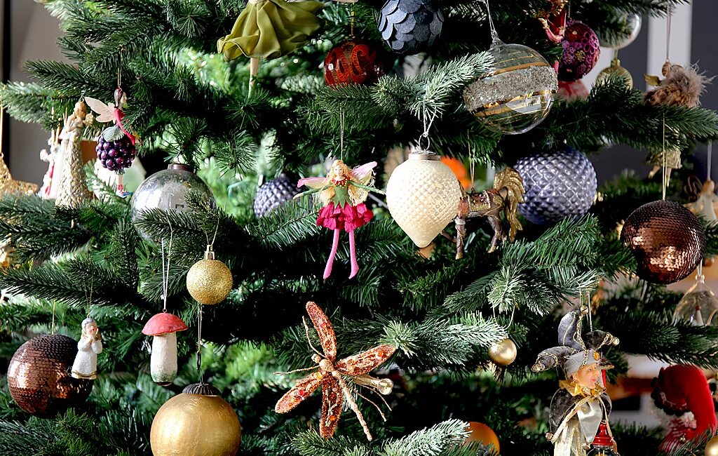 год змеи 2025 как украсить елку