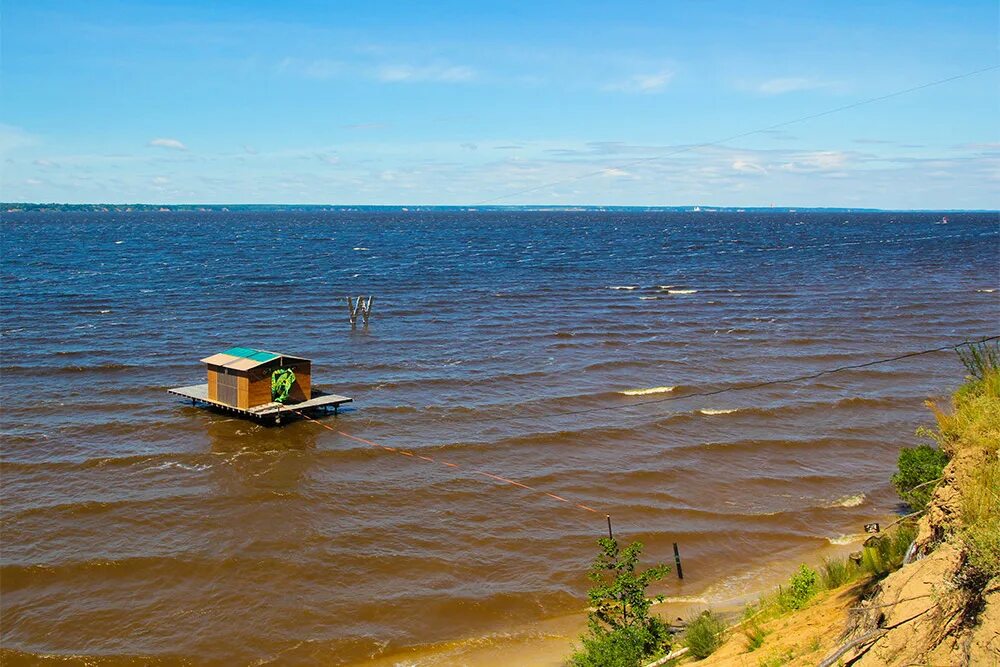 Горьковское море. Горьковское водохранилище заволжье. Веселый берег. Изумрудная вода. Горьковское море нижний новгород.