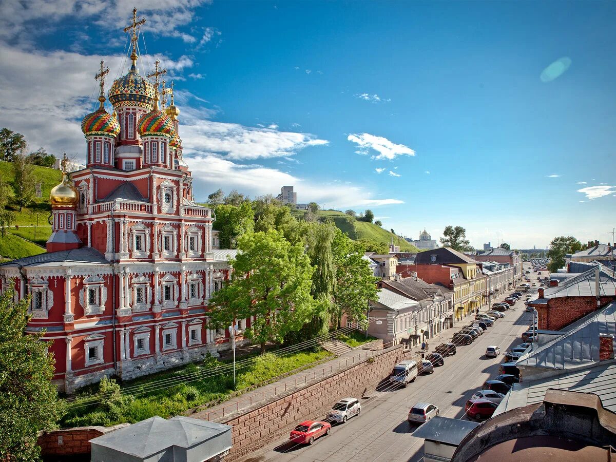 Г н новгород ул нижегородская. Нижний Новгород. Рождественская Церковь Нижний Новгород. Нижний Новгород исторический центр. Строгановская Церковь Нижний Новгород вид сверху.