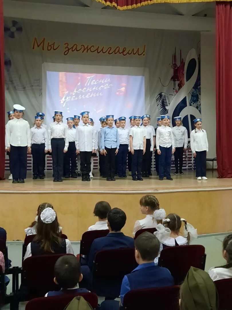 Школа номер 5 белогорск. 5 школа зея амурская область. Школа номер 5 белогорск. Школа 5 белогорск амурская. Школа 5 города белогорск.