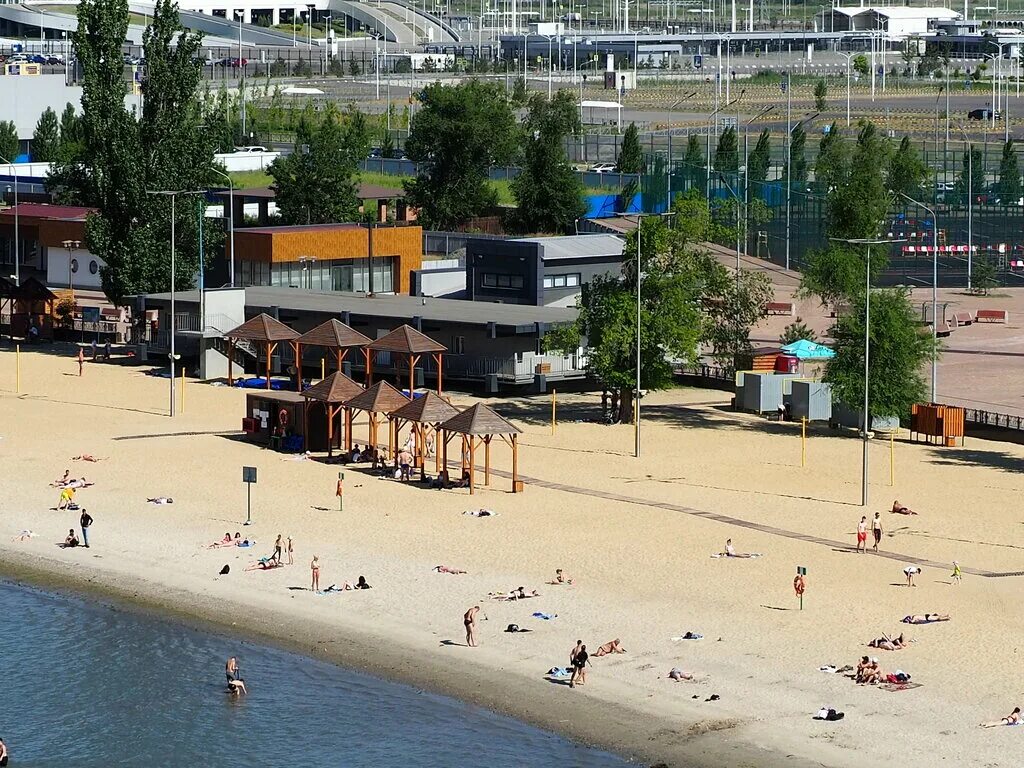 пляж левобережный ростов на дону. левый берег дона набережная. левбердон ростов. ростов побережье. левобережная набережная ростов на дону.