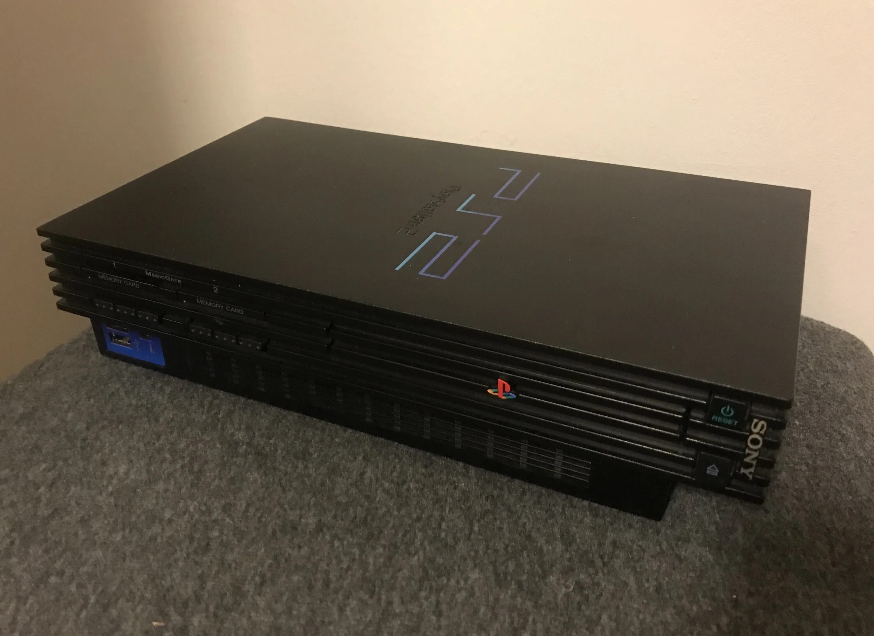 Sony ps2 fat. Sony PLAYSTATION 2 fat. Sony PLAYSTATION 2 ps2. Ps2 fat комплект. Пс 2 11