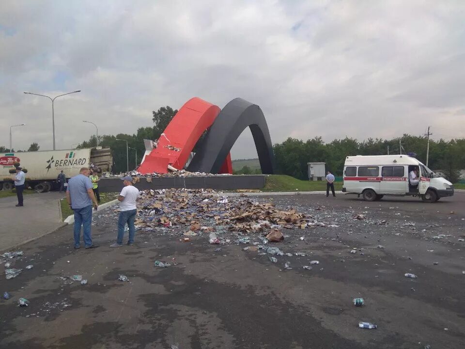 Дтп в новокузнецке за последние 3 дня. Видео аварии новокузнецк. Новости новокузнецка дтп. Видео аварии новокузнецк. Дтп новокузнецк вчера на кирова.
