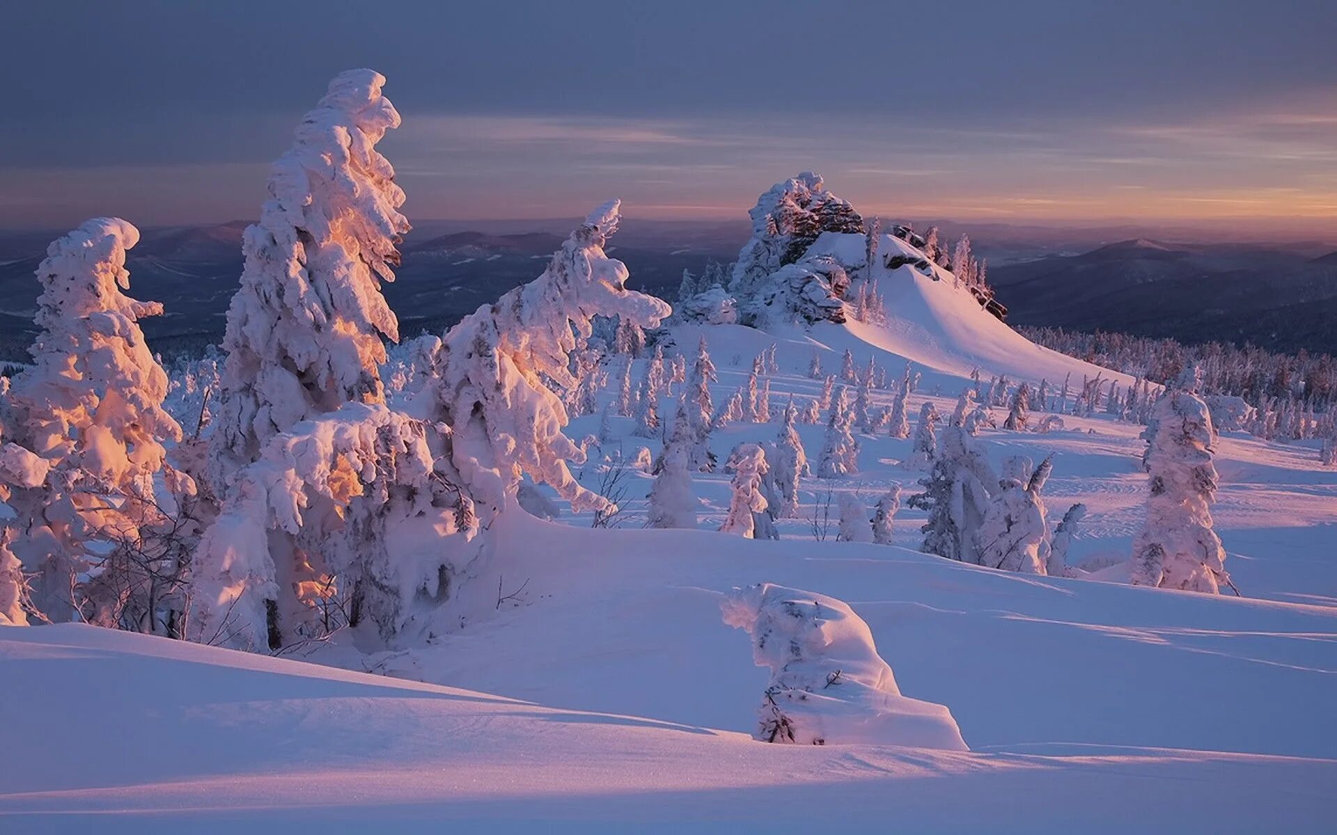 Снежка россия. Откликной гребень Таганай зимой. Ергаки зима. Красивая зима.