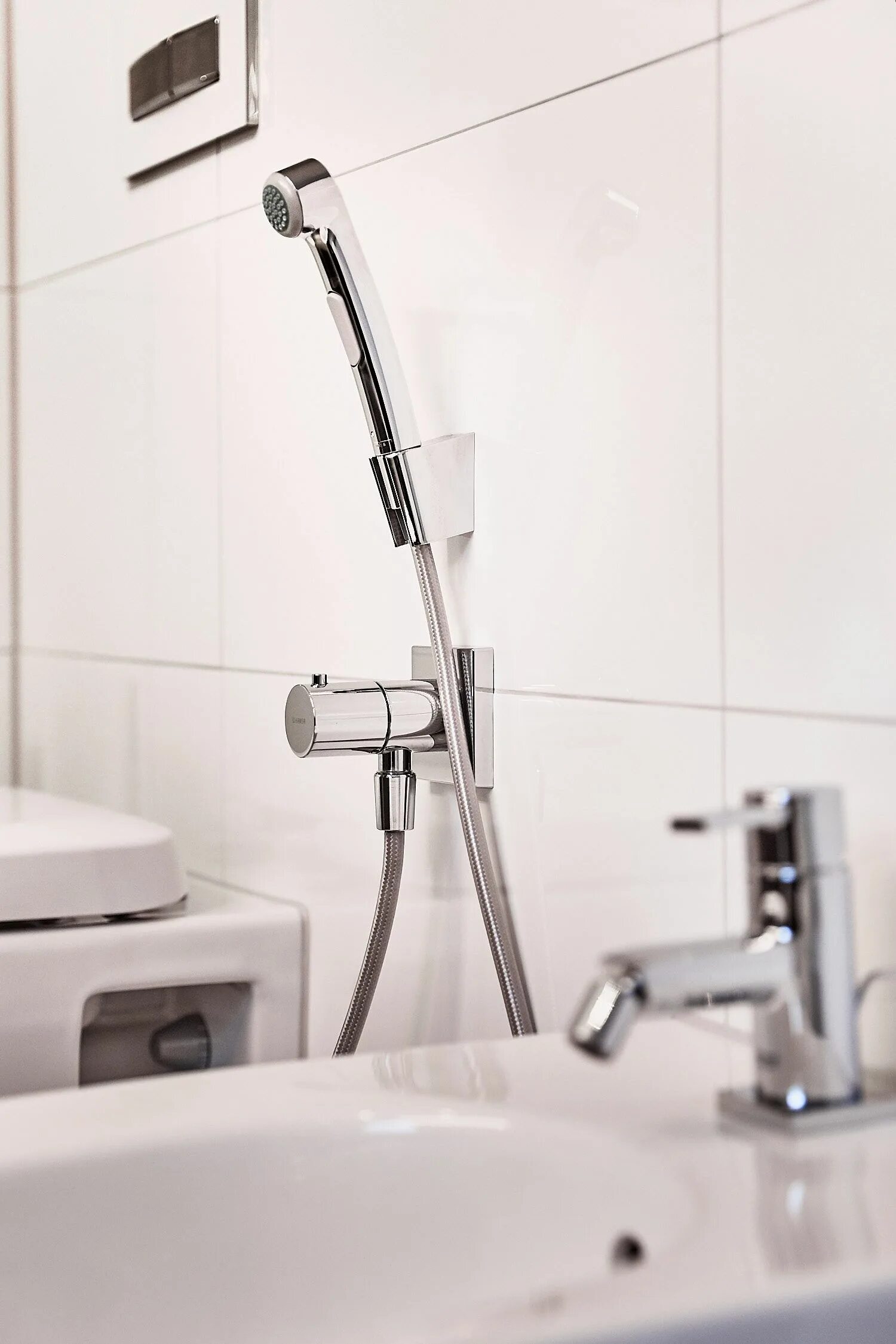 Смеситель гигиенический hansgrohe