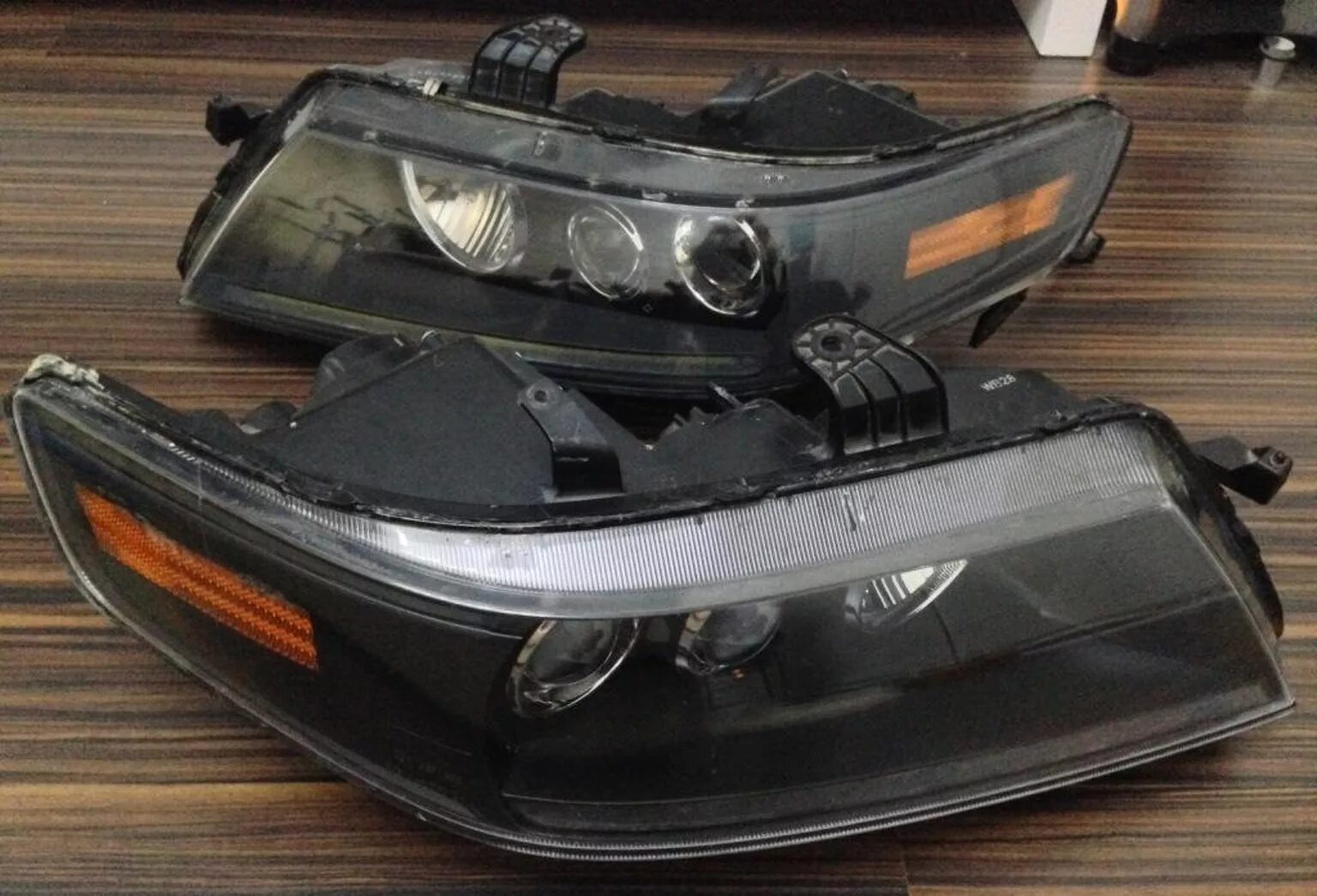 Фары хонда аккорд 7. Фара honda accord 8 рестайлинг. Фары acura tsx. Фары хонда аккорд 2008. Фары acura tsx cl9 led.