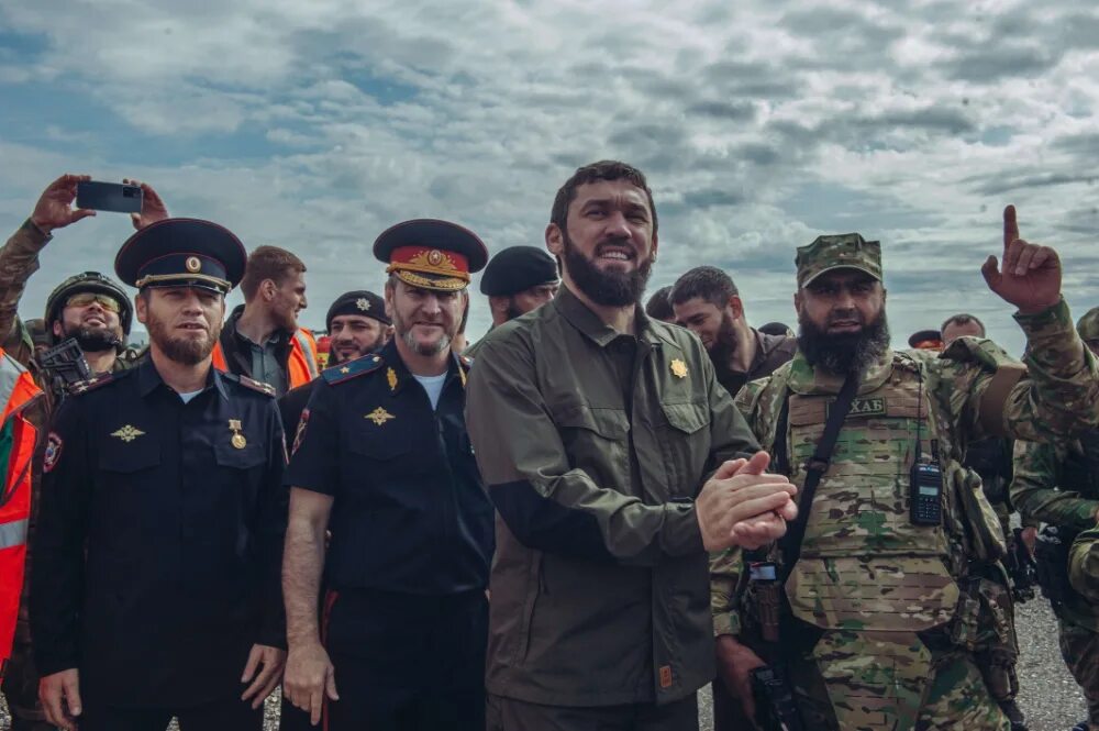 Восток ахмат видео. Ахмат восток батальон. батальон запад ахмат. батальон ахмат на донбассе. батальон запад чечня.
