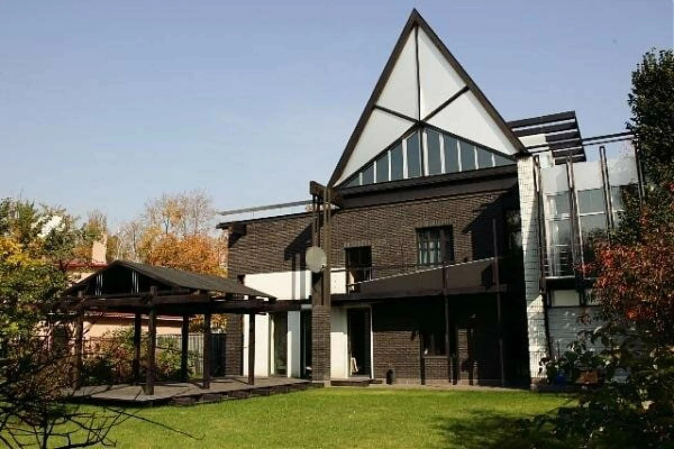 Коворкинг 19с1 автозаводская. Синергия офис семеновская. Коворкинг технопарк нагатино. Тюмгу интерьер тюмень. Ключ коворкинг сириус парк.