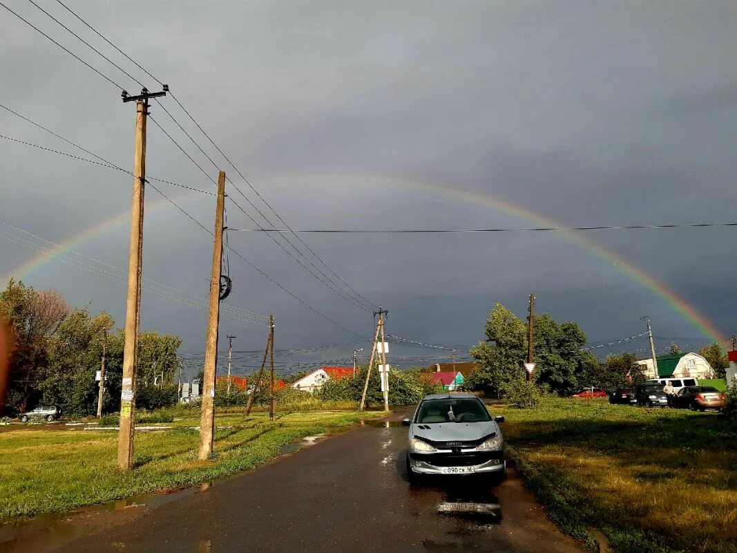 Погода в курске курской области на неделю. Радуга после дождя. Радуга после дождя в городе. Небо после дождя. Радуга после дождя Курск.