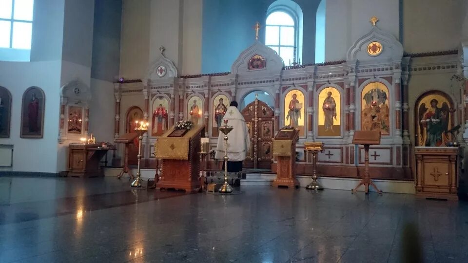 Храм преображения бежица. Храм преображения господня брянск бежица. константиновск церковь спаса преображения. спасо-гробовская церковь брянск. спасогробовский храм брянск карандашом.