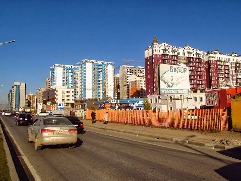 Улан-батор дым. Восточные ворота улан-удэ. Монголия улан батор 15 микрорайон. Улан батор климат. Монголия город улан батор.