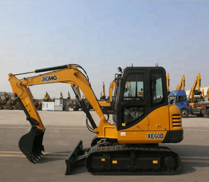 Xcmg xe35u. Экскаватор XCMG xe60wa. Гусеничный экскаватор XCMG xe135с. Гусеничный экскаватор XCMG xe215d. Экскаватор XCMG 60.