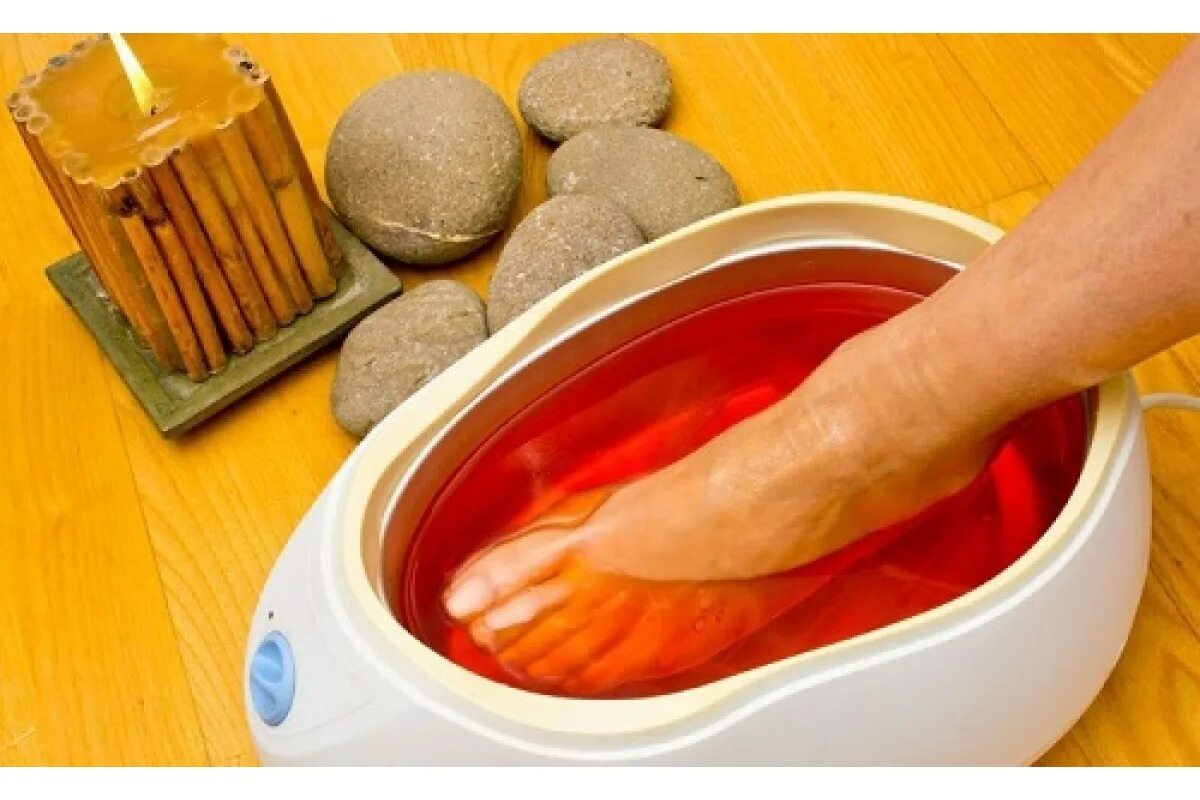Парафинотерапия для рук, ванночка парафиновая. Парафиновые ванночки для ног. Парафинотерапия для ног. Восковые ванночки для рук.