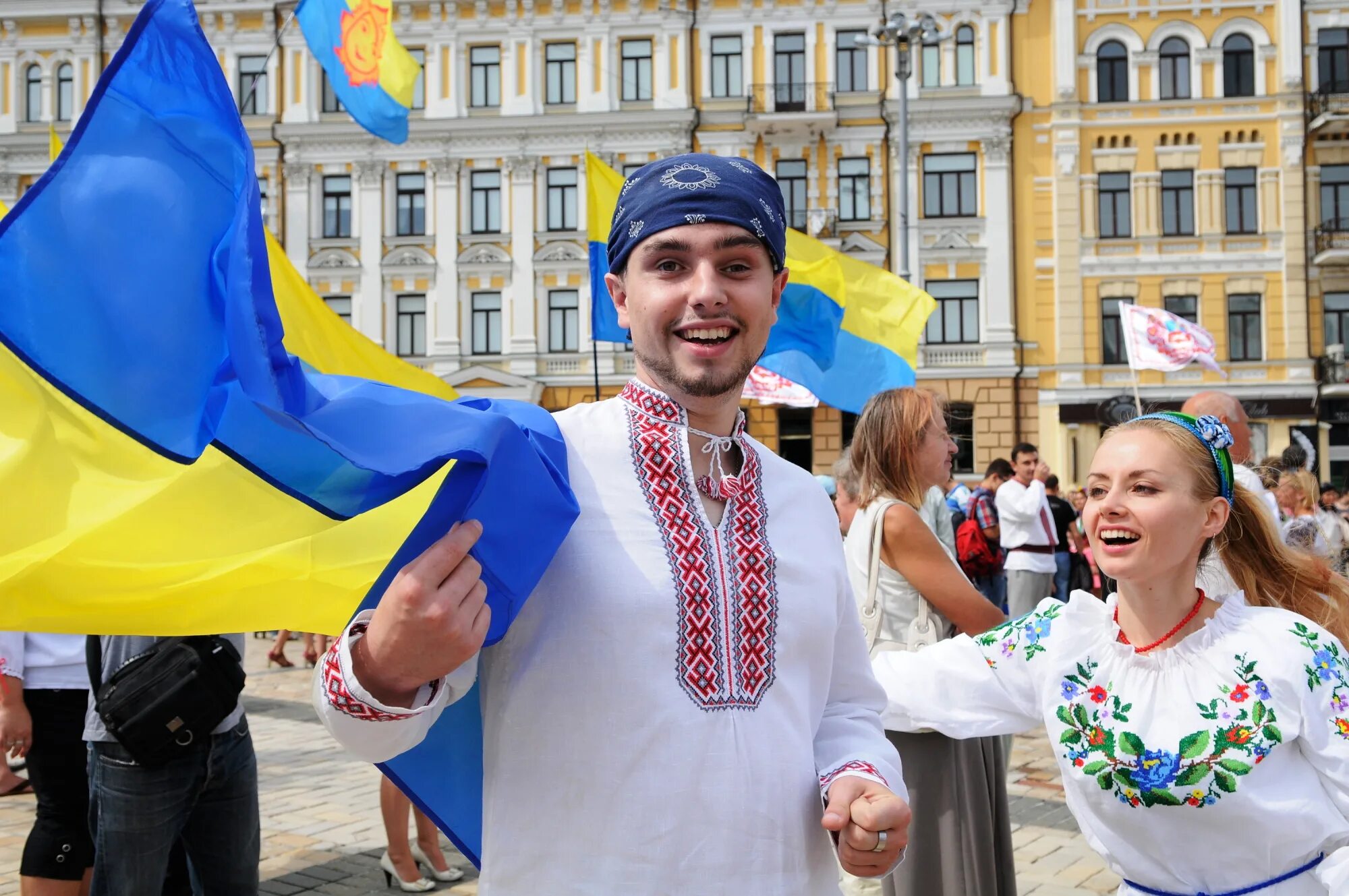 Северные украинцы. Западные украинцы. Парад вышиванок. Жители Западной Украины.