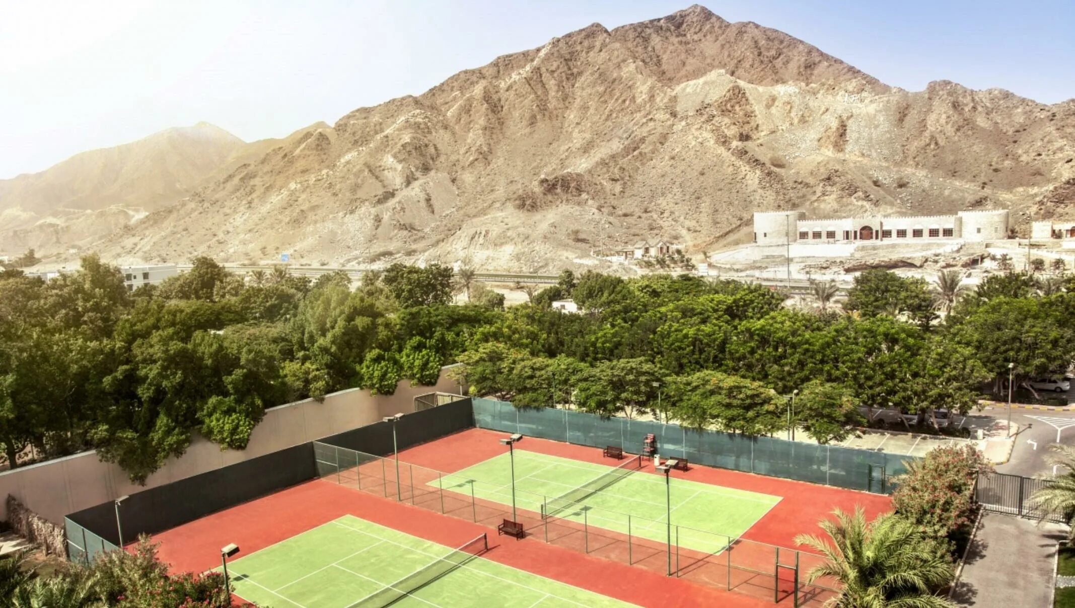 Фуджейра ротана спа. Rotana hotel фуджейра. отель fujairah rotana resort spa 5. fujairah rotana resort &amp; spa al aqah beach 5*. фуджейра ротана оаэ.