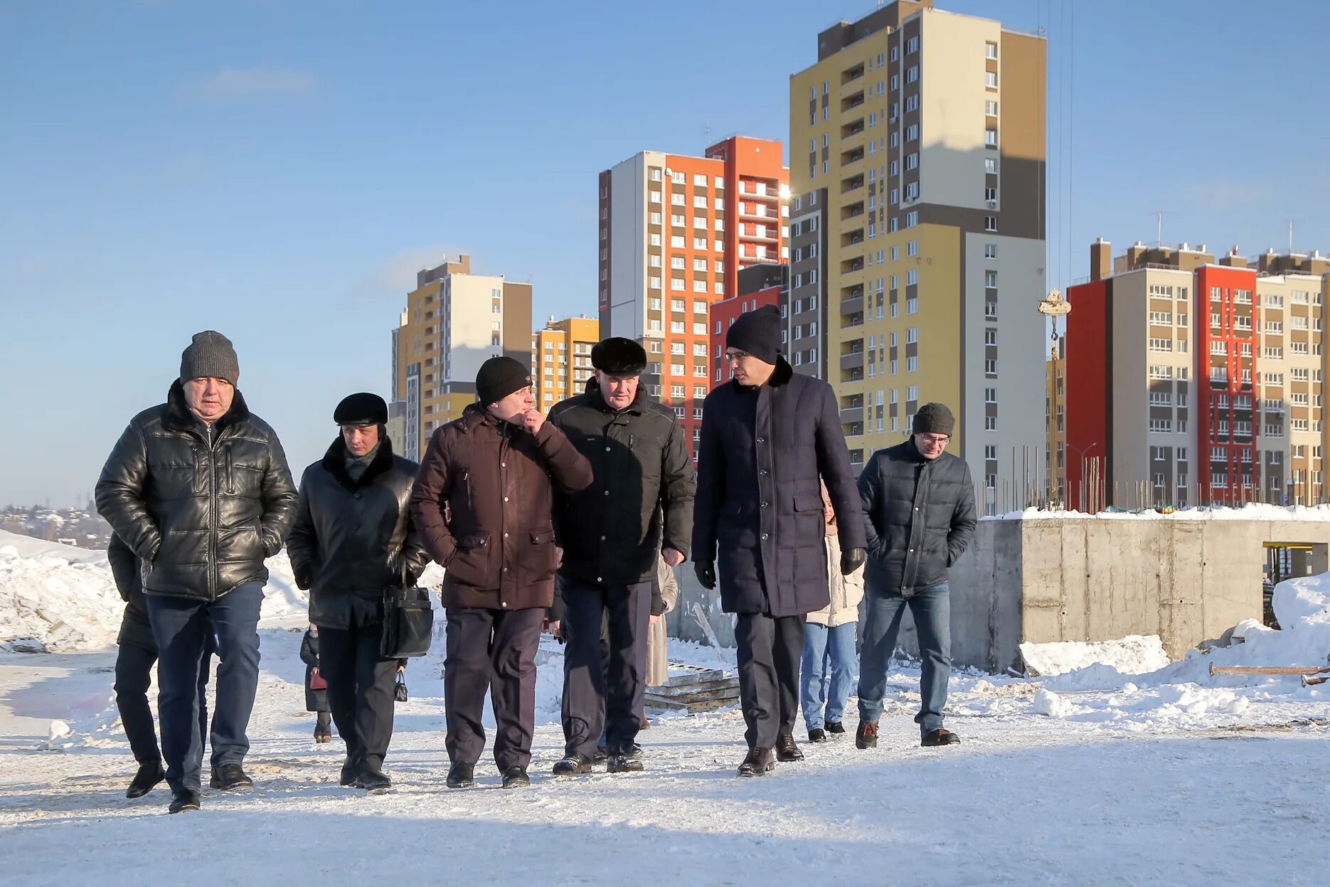 Мы живем в новом микрорайоне. Микрорайон Кузнечиха Нижний Новгород. Садик в новой Кузнечихе Нижний Новгород. Школа ЖК Кузнечиха. Нижний новая Кузнечиха новая школа.