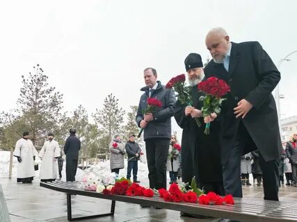 Ангелы зимняя вишня