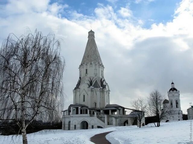 Звон в коломенском. Церковь Вознесения Господня в Коломенском. Храм Вознесения в Коломенском зимой. Церковь Вознесения Господня Коломенское зима. Церковь Вознесения Господня в Коломенском зимой.