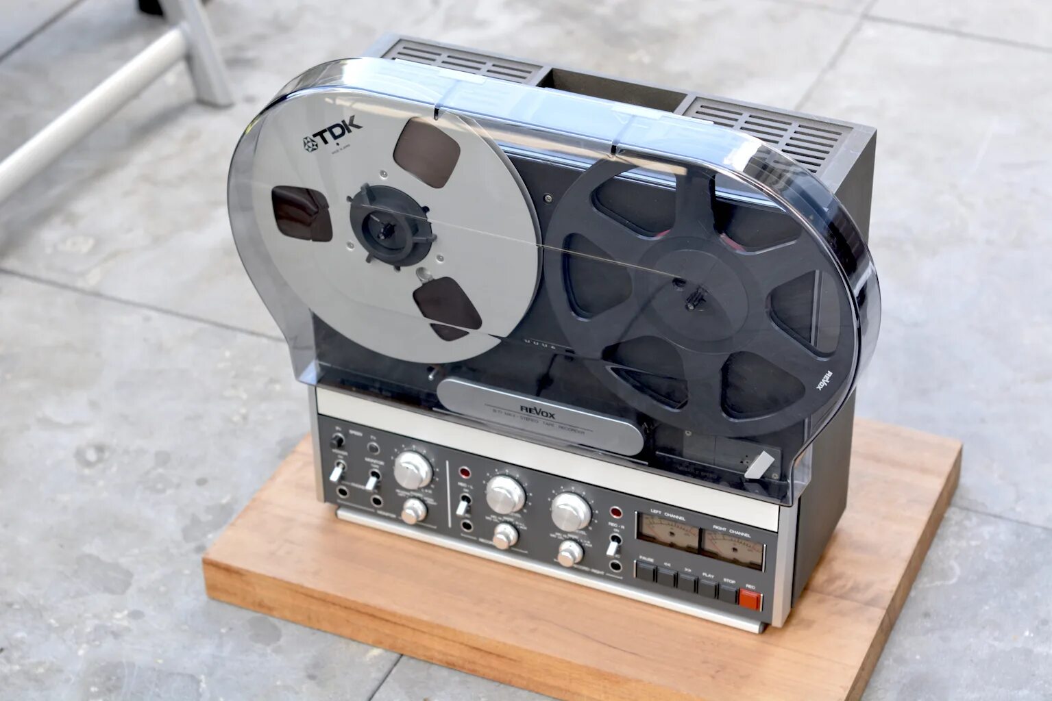 Катушечный магнитофон Revox b77. Revox b77 4 track. Катушечный магнитофон Нота. Tape Recorder Revox a77.
