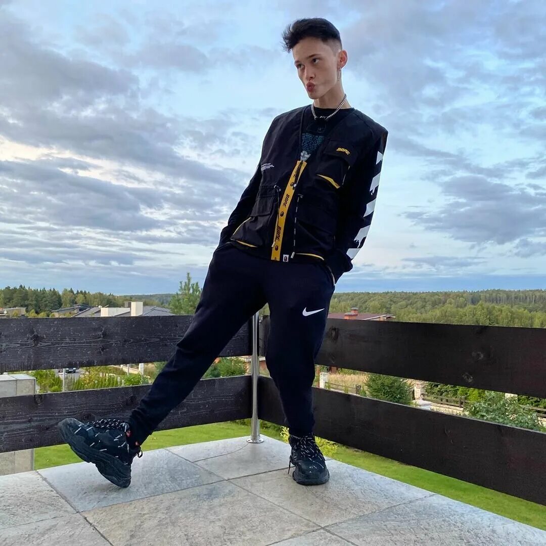 Nike nsw n98 tribute track jacket. Дани алвес модник. Одежда дани. Одежда дани. Даниэль алвеш модник.