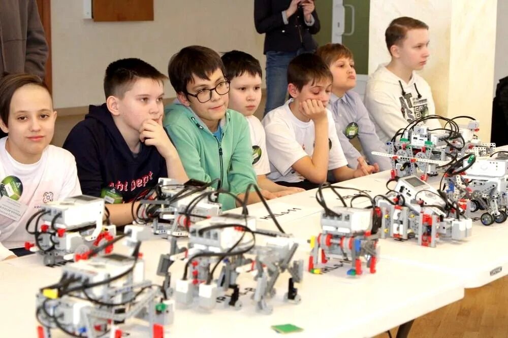 Робототехника для детей и родителей. Робототехника для детей. Робототехника для детей и родителей. Робототехника для детей и родителей. Робототехника для детей и родителей.