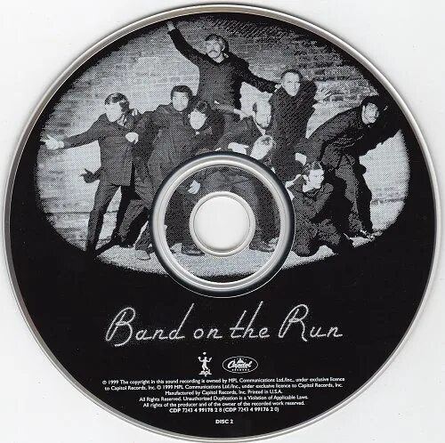 Paul mccartney wings one hand clapping. Wings band on the run 1973. paul mccartney band on the run 1973. band on the run wings обложки. wings’ band on the run lp 1973.