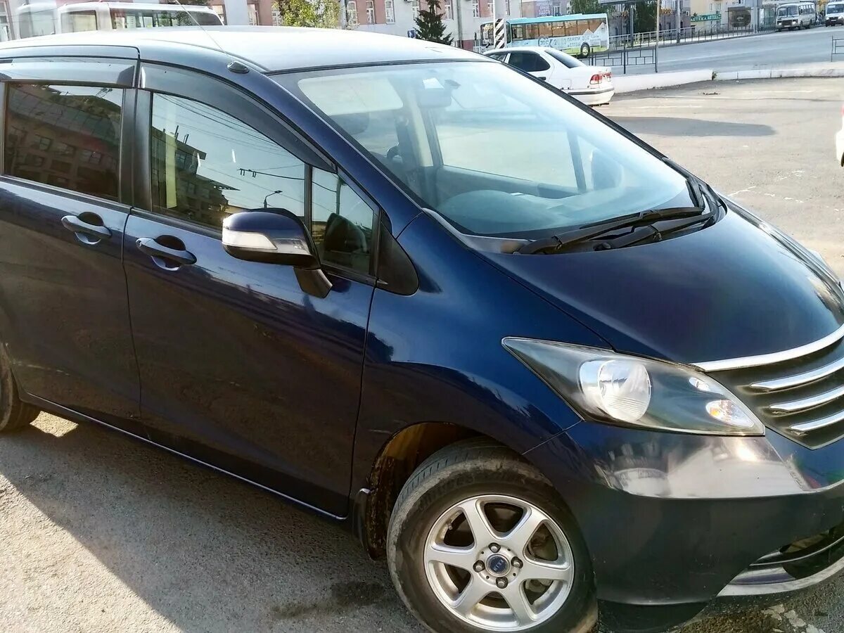 Honda freed 2008. Хонда Фрид 2008 год. Хонда Фрид гибрид. Honda freed Plus. Фрид гибрид отзывы