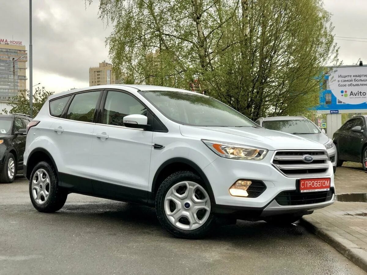 Куга 2 рестайлинг. Форд куга 2 рестайлинг белый. kuga 2 рестайлинг white. куга 2 рестайлинг белая зимой. форд куга 2 рестайлинг белый фото.