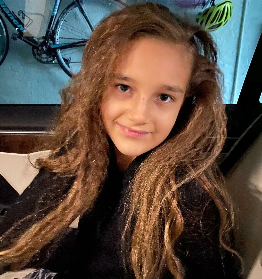 Клава дочь кристины орбакайте. Клавдия земцова. Клава орбакайте. Клавдия земцова дочь. Муж орбакайте.