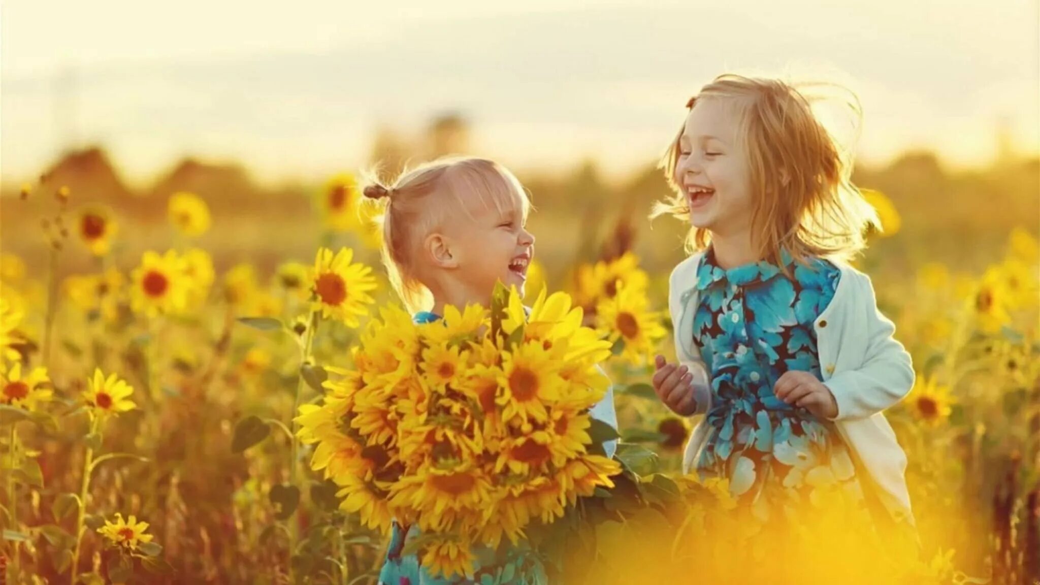 Дети лето радость. Радости и счастья. Дети солнца. Радость жизни природа.