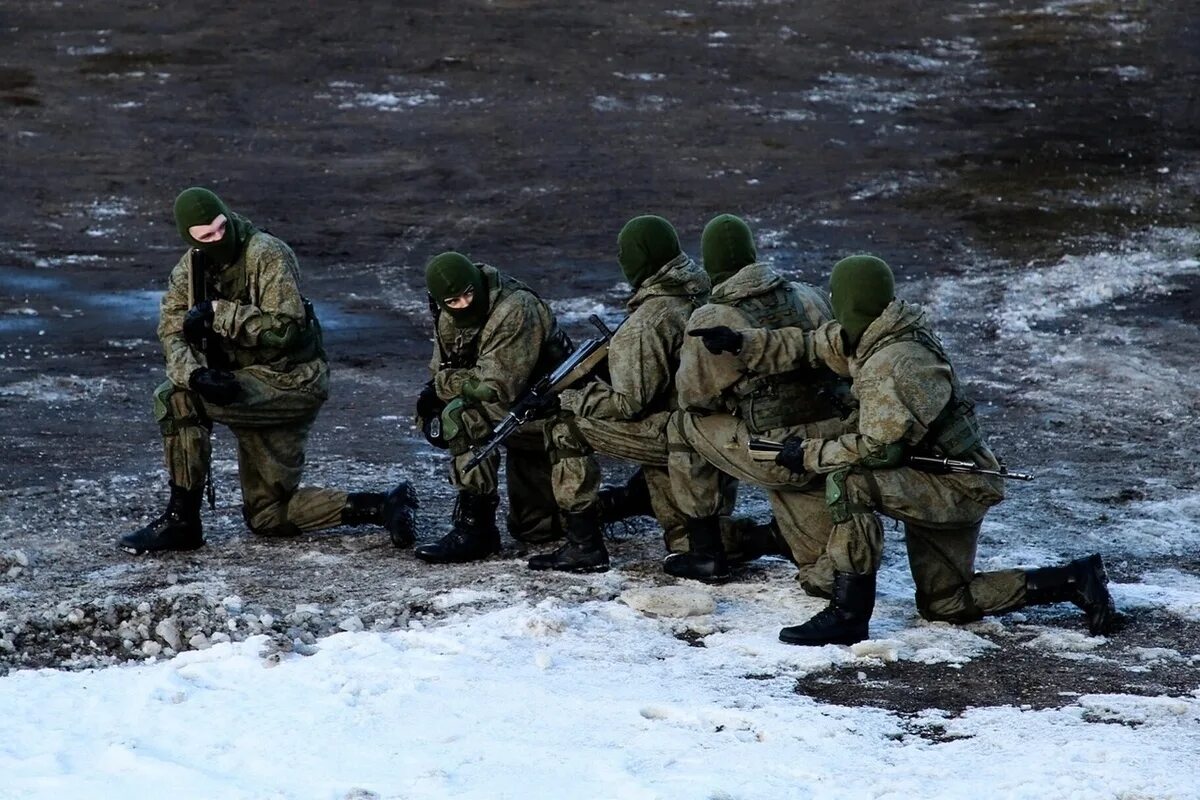 Военное положение апрель