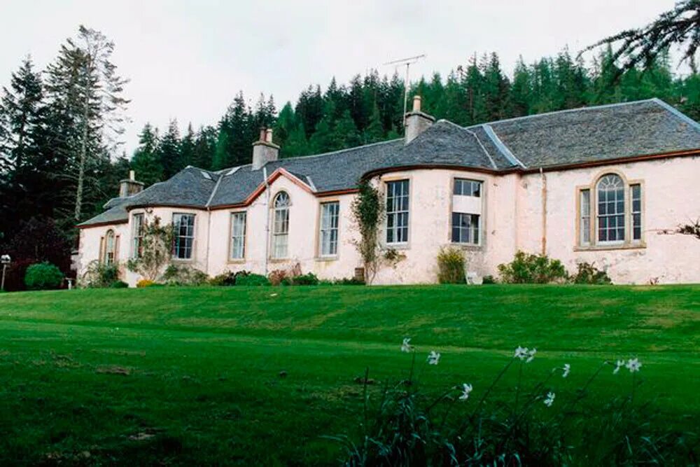 Lead house. Болескин. Boleskine House Jimmy Page. Болескин-Лодж. Великобритания Болескин Хаус.