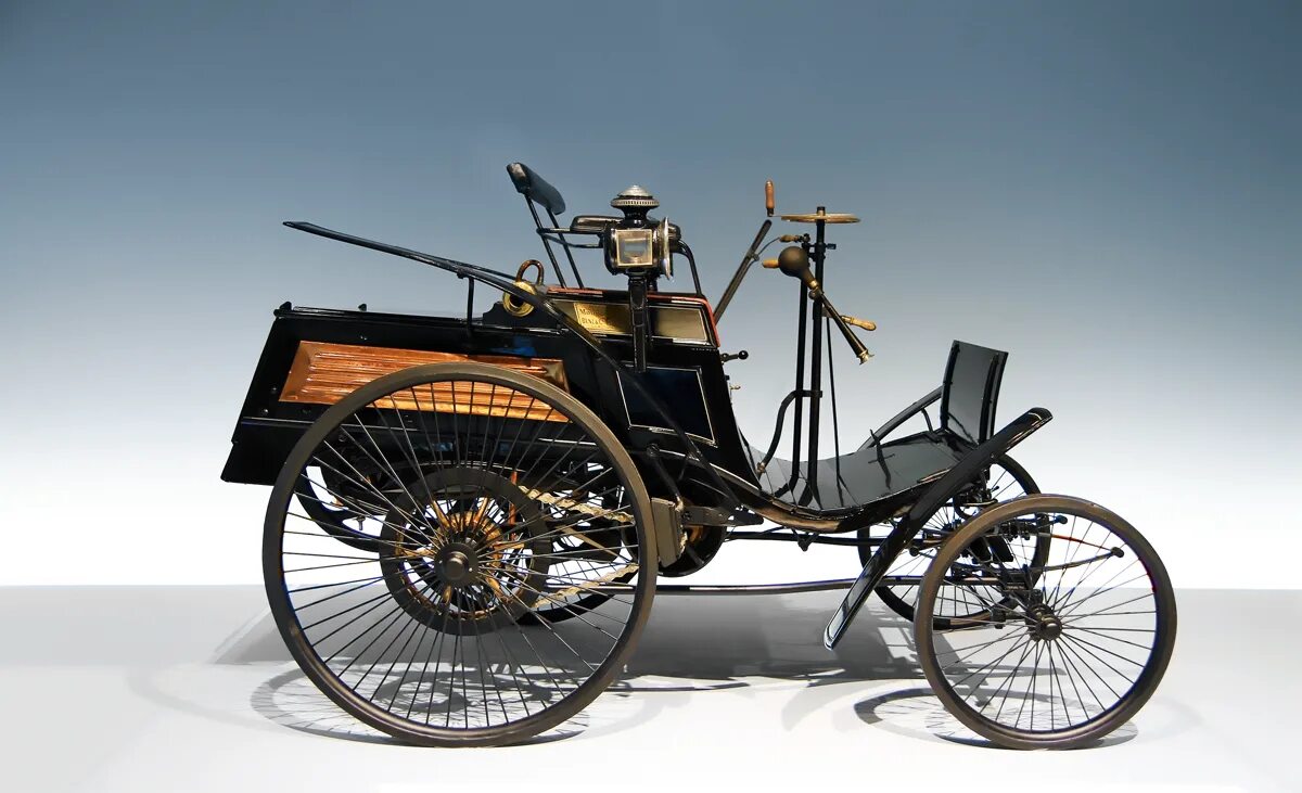 1 машина на свете. Benz velo 1894. Автомобиль Benz Patent-Motorwagen. Бенц Моторваген 1894.