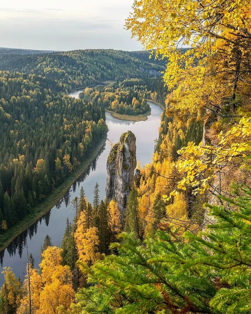 Какая природа в пермском крае. Усьвинские столбы Пермский край. Пермский край столбы Усьва. Река Усьва Пермский край. Губаха Усьвинские столбы.