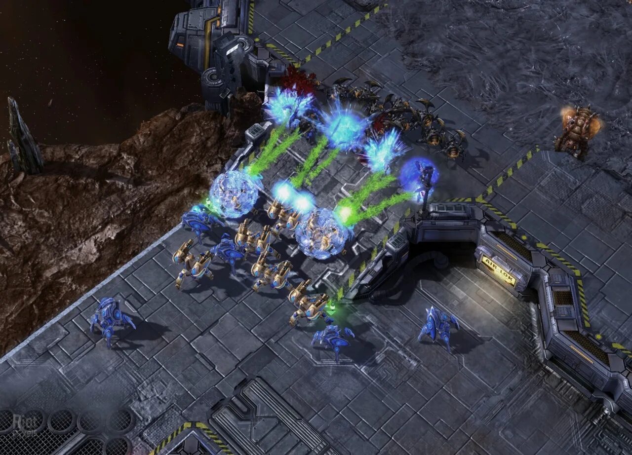 Рейхстаг старкрафт. Старкрафт 2. starcraft 2 2010. starcraft ii wings of liberty. бессмертный старкрафт 2.