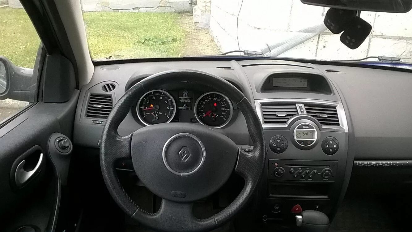 Renault Megane II Рестайлинг 2006 - 2009 Хэтчбек 5 дв.: кузов, класс, тип и объё