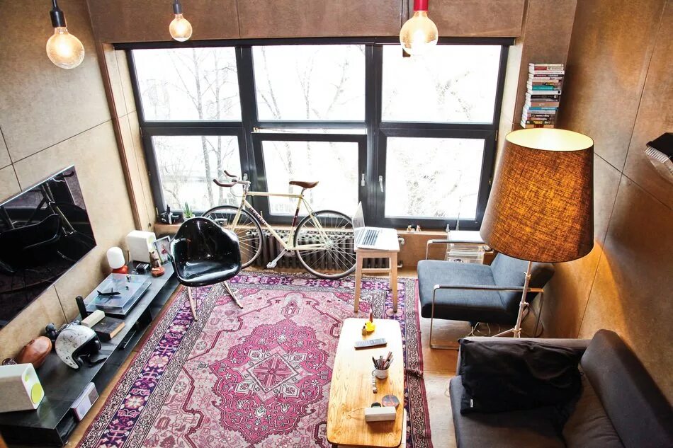 Квартира режиссер. Квартира дизайнера ольги кондратовой. Квартира режиссер. Музей театра вахтангова. Дом никиты михалкова на николиной горе интерьер.