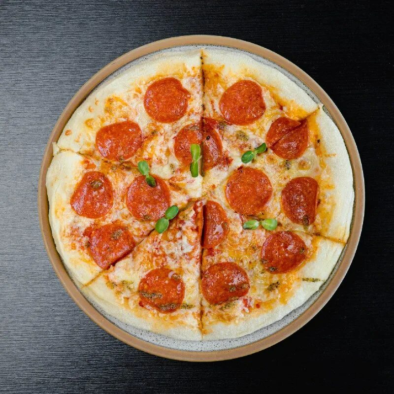 пицца с разными начинками. красивая пицца домашняя. одну пиццу пожалуйста. пиццу пожалуйста. пицца 3d.