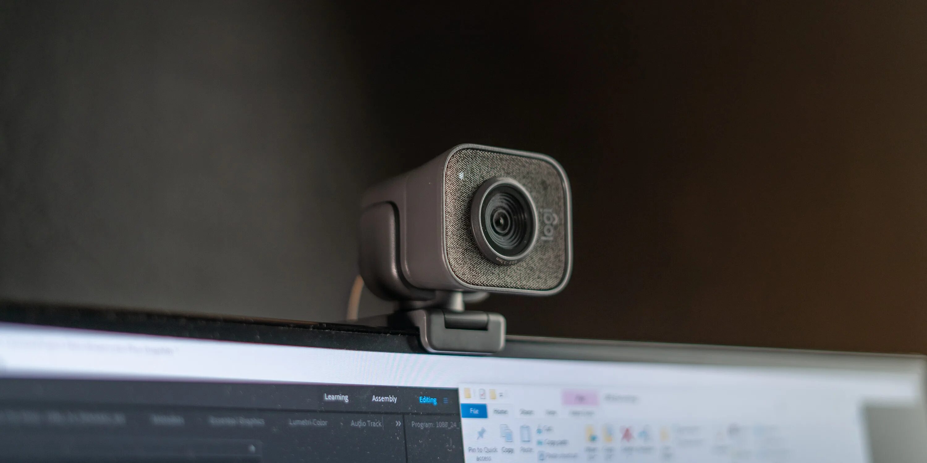 Кам стрим. Логитек стрим кам. логитеч стрим кам веб камера. веб-камера logitech streamcam, graphite. logitech streamcam.