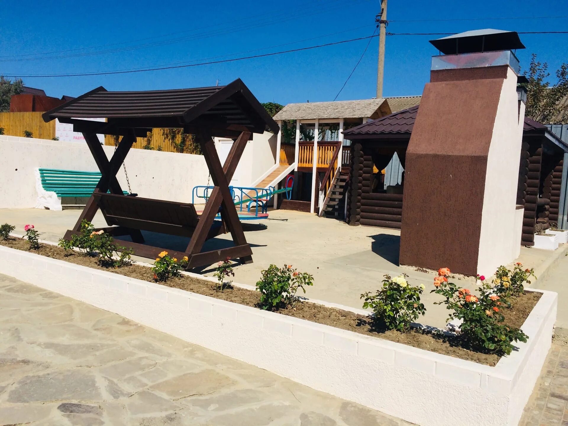 Веселовка тамань. Гостевой дом причал веселовка. Посёлок веселовка краснодарский край. Поселок веселовка тамань. Благовещенская бугазская коса кемпинг.