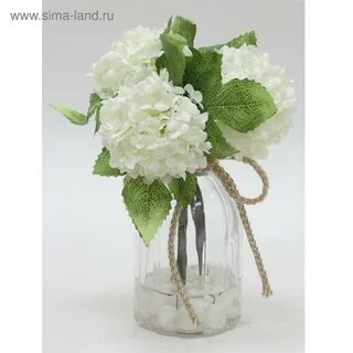 В вазе 4 белые