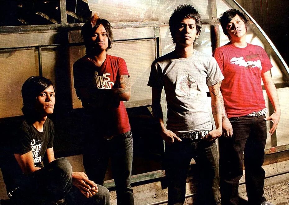 Type cast. Typecast band. typecast. typecast game. typecasting.