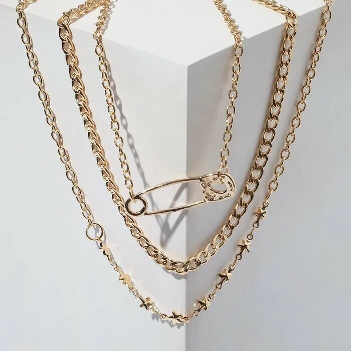 Смешные ожерелья. Ожерелья 3 уровня. Модные ожерелья 2023. Колье 3д модель. Ожерелья 3 уровня.