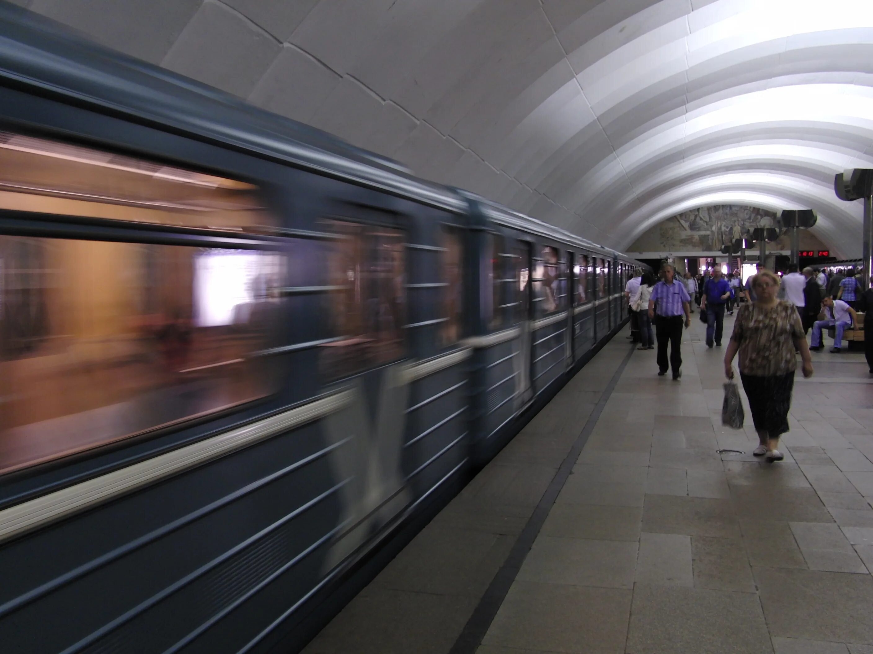 Московский метрополитен тимирязевская. Станция метро Тимирязевская. Серпуховско-Тимирязевская линия. Серпуховская Тимирязевская линия. 9 Серпуховско-Тимирязевская линия.