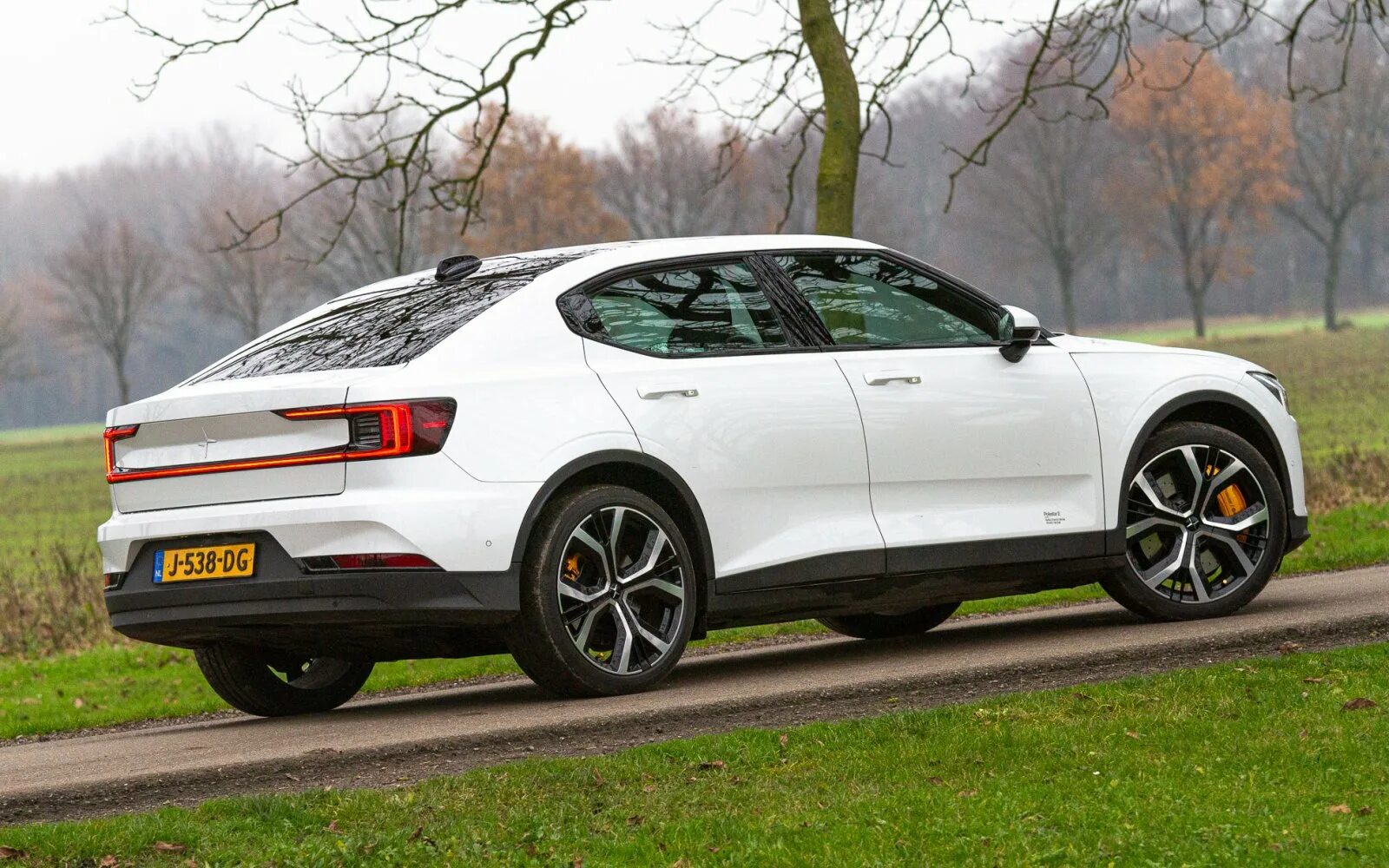 Polistar. Volvo Polestar 2. Volvo Polestar 2022. Geely Polestar 2. Вольво Полистар 2021.