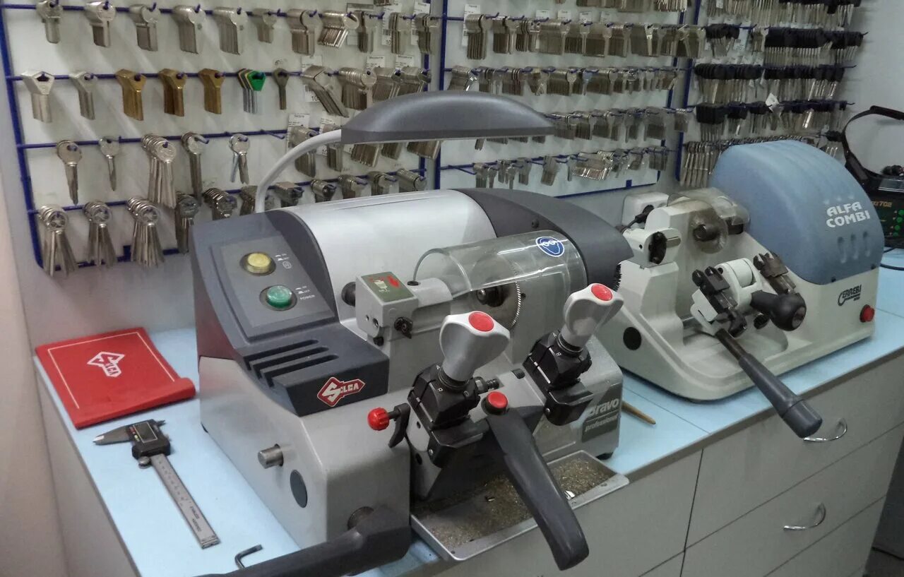 мир ключей киров.