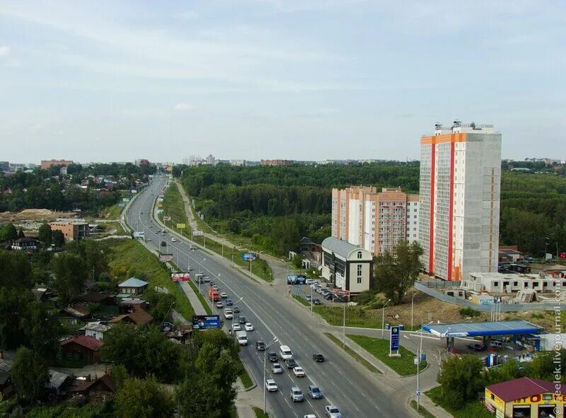 Томск пр комсомольский. Комсомольский проспект Томск. Комсомольский проспект 20 Томск. Комсомольский проспект Томск 1990. Томск с высоты Комсомольский проспект.