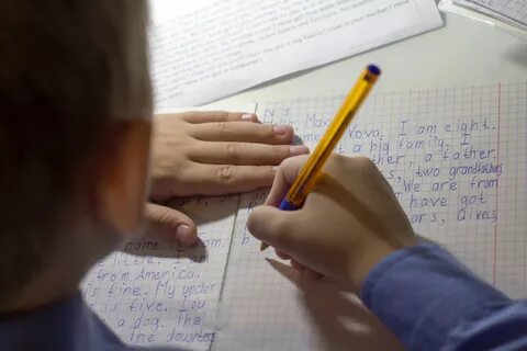 Write hi