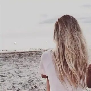Девушки со светлыми волосами без лица
