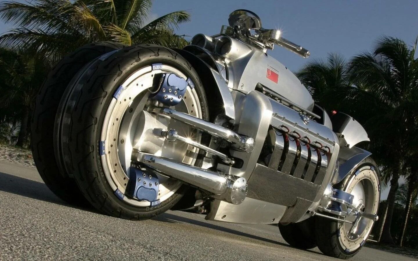 Dodge Tomahawk v10. Мотоцикл dodge Tomahawk. Dodge Tomahawk v10 Superbike. Dodge Tomahawk (2003). Самый лучший мопед